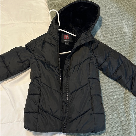 Black Hooded Puffer Jacket - Picture 1 of 1
